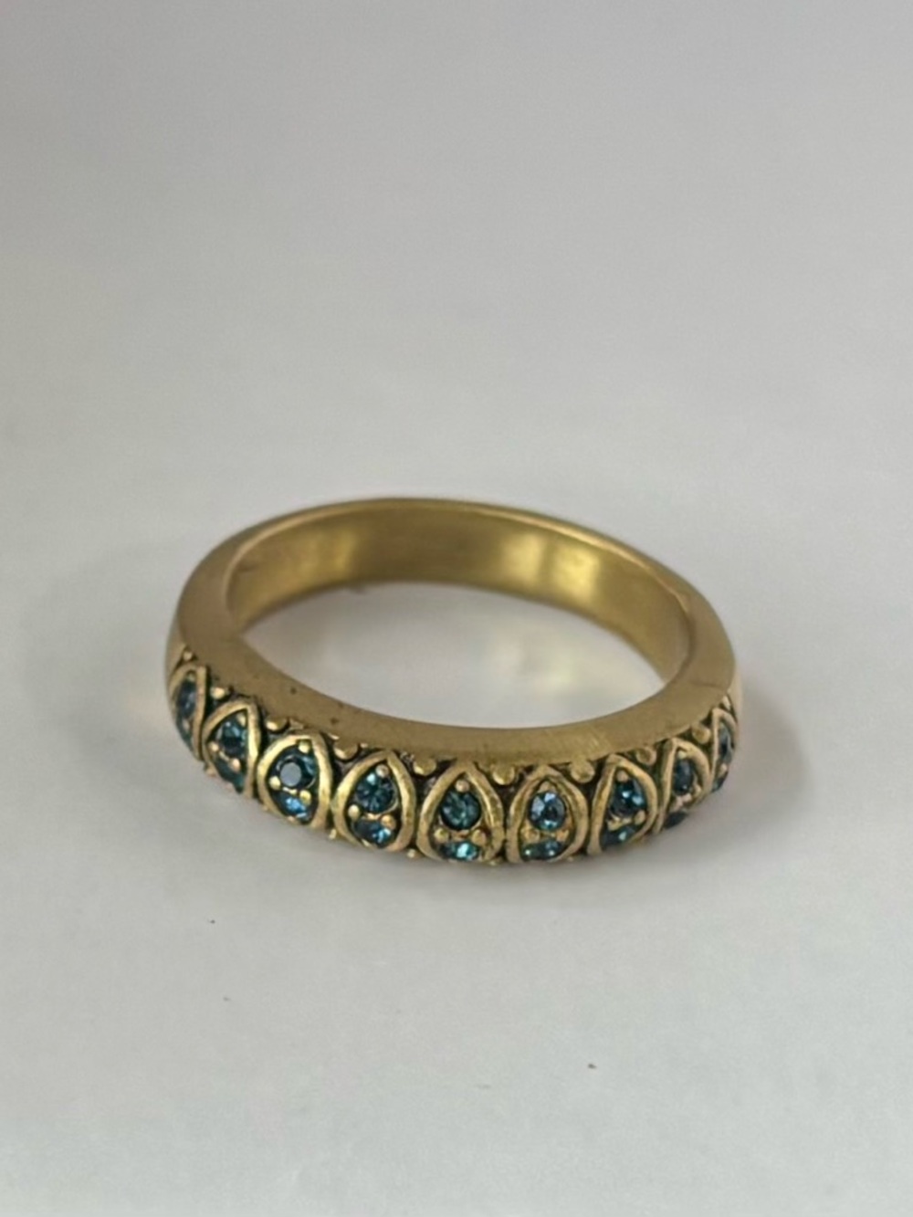 LA Vintage Dome Blue Stone Ring